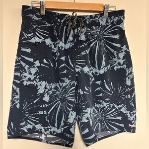 Patagonia Men’s Board Short Swim Navy Blue Tropical Print Size 32